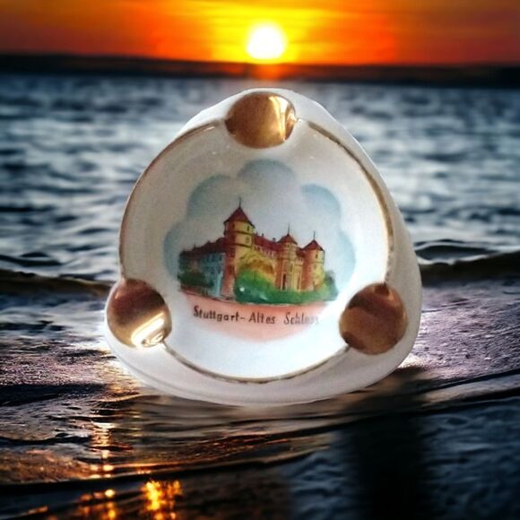 RW Bavaria Porcelain Ashtray Dish Gold Trim Stuttgart Altes Schloss Trinket Vtg. - Picture 1 of 16